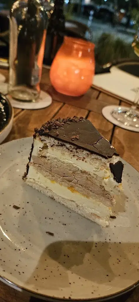 Monica Costea_Bij De Jongens Valkenburg_Valkenburg_review