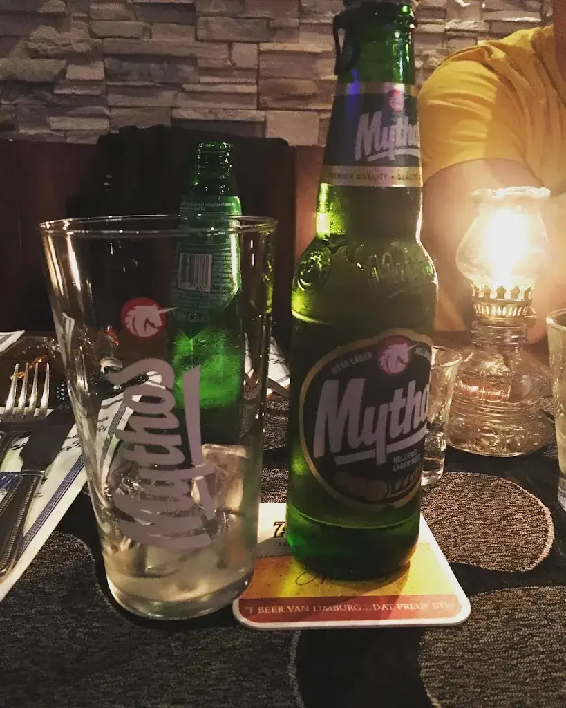 Sandra D Hawkins_Santorini Restaurant_Doenrade_review