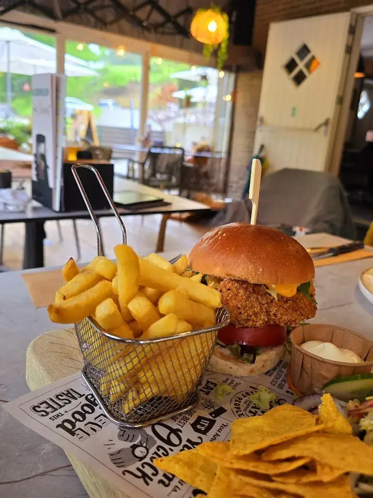 Grace Kitson_De Muldermolen_Schinnen_avis