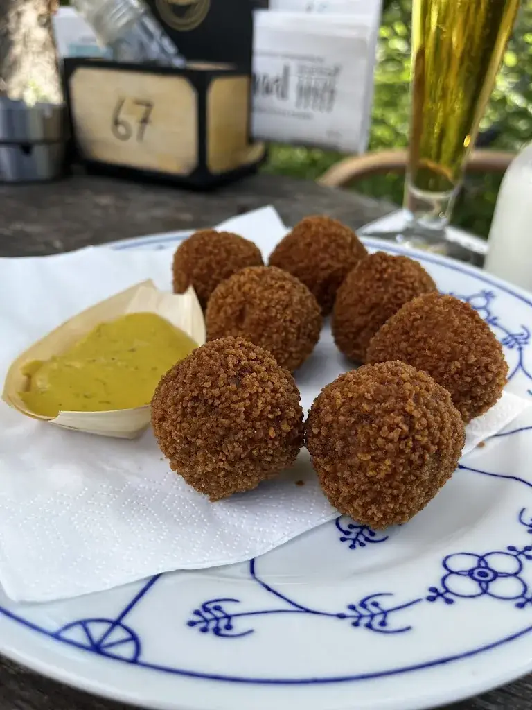 Oscar Nivoro_De Vief Heringe_Sittard_review