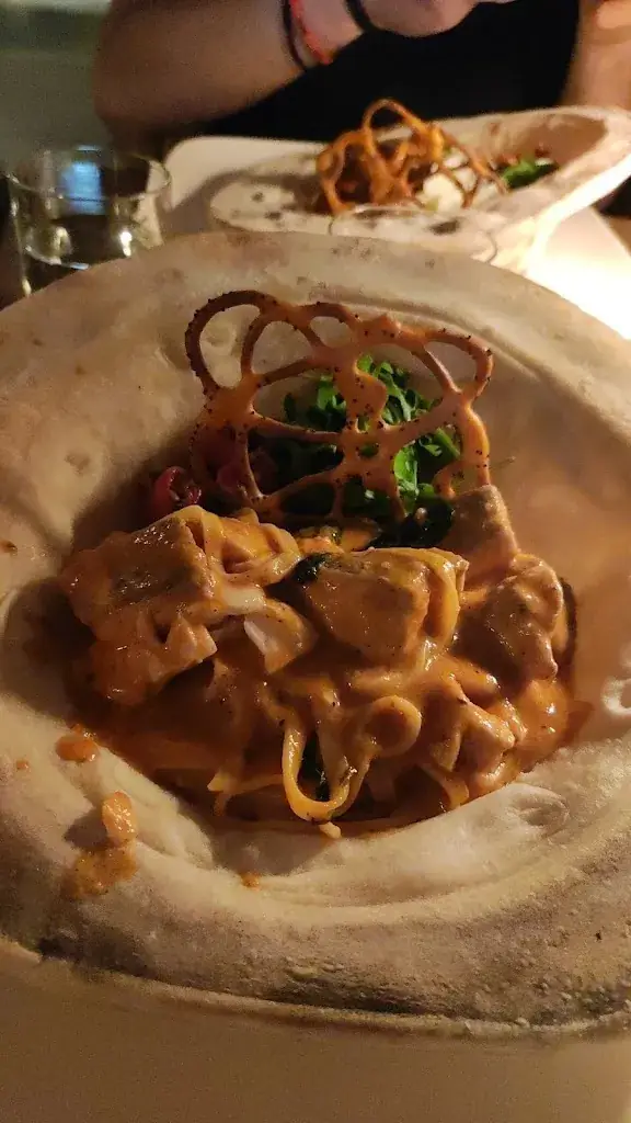 Valentina Volanti_Via Pozzo_Sittard_review