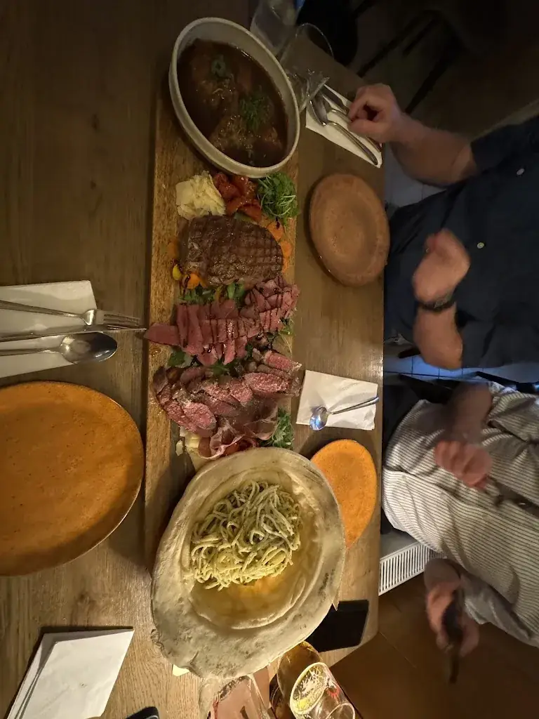 Jens Schiffler_Via Pozzo_Sittard_review