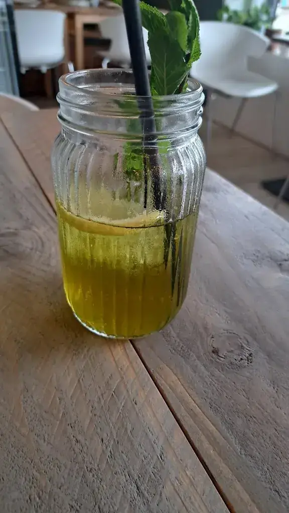 wesley pirson_Junn's Coffee_Elsloo_review