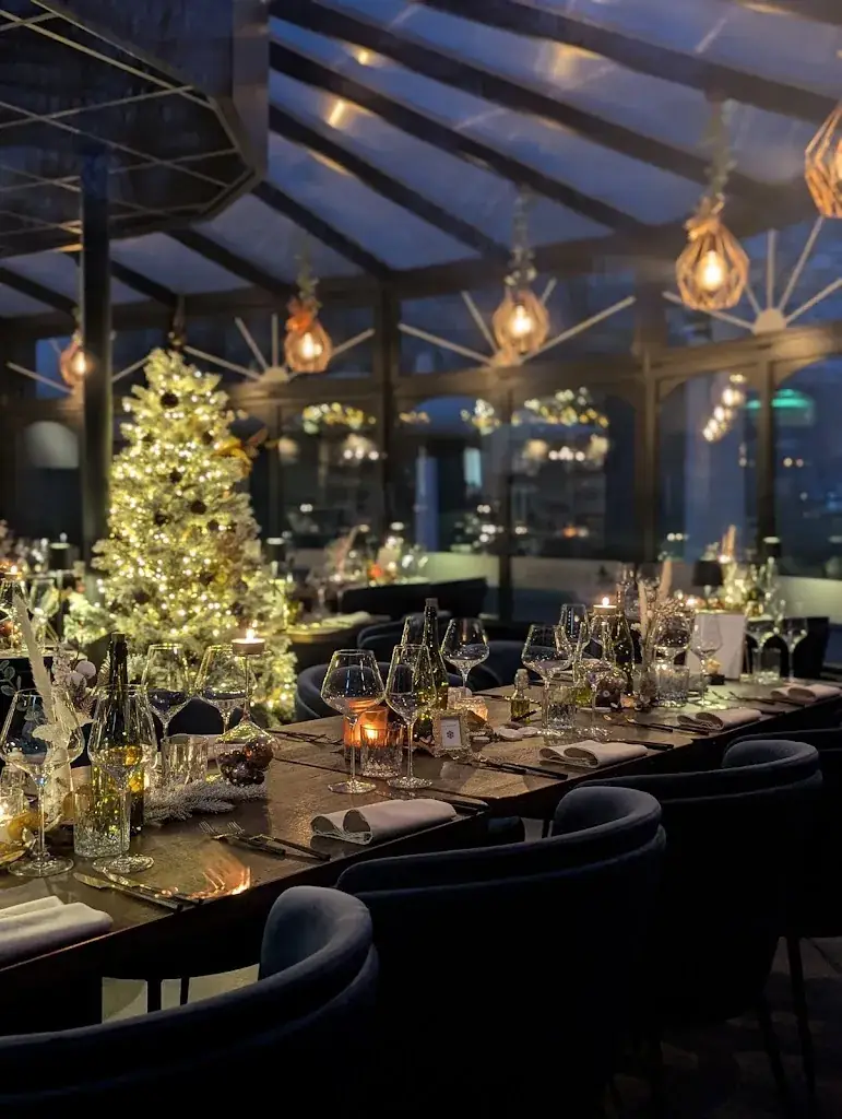 Gastrobar 9 restaurant in Helden