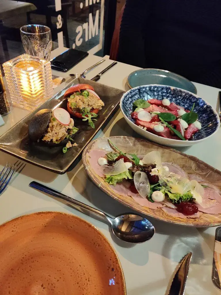 Blue Ocean_Mr. & Mrs._Panningen_review