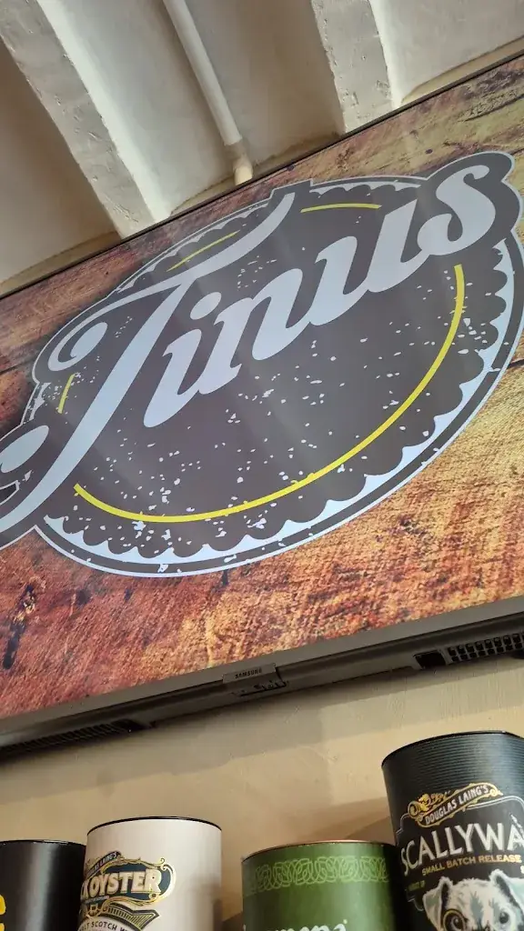 Kate Carrero_Tinus_Panningen_review