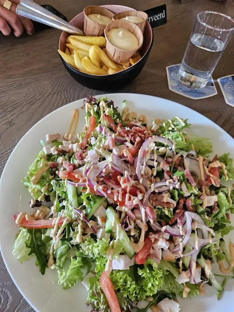 Hellen Hendriks_Beej Masch_Grashoek_review