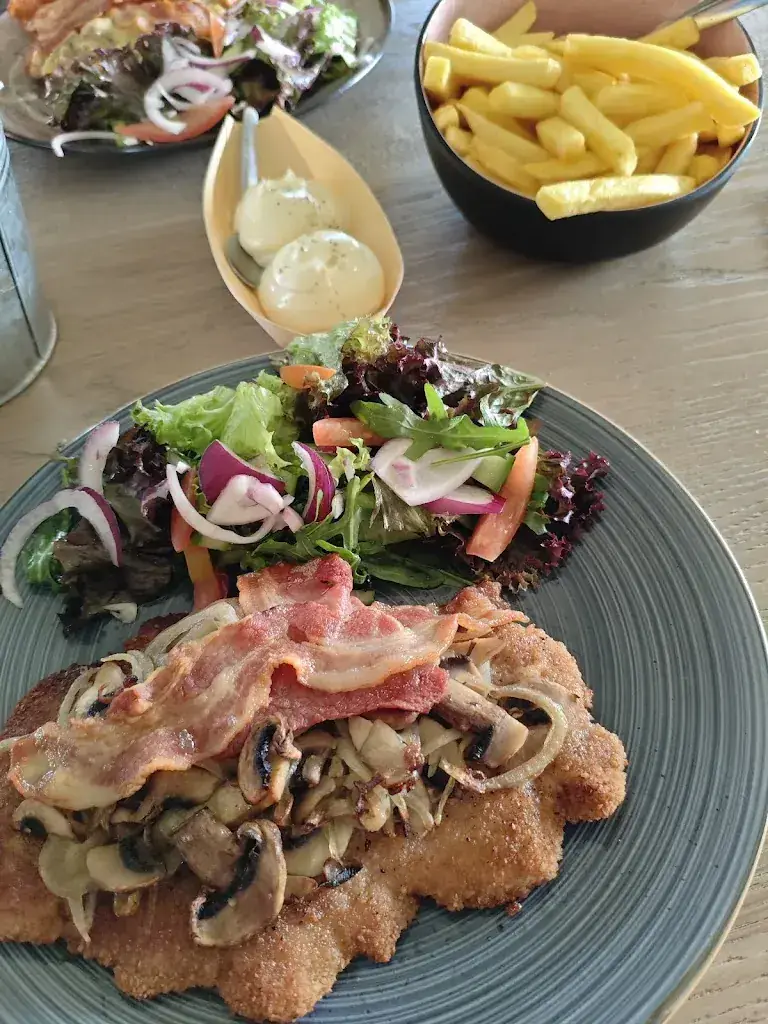 Beej Masch_Grashoek_slider_image_3