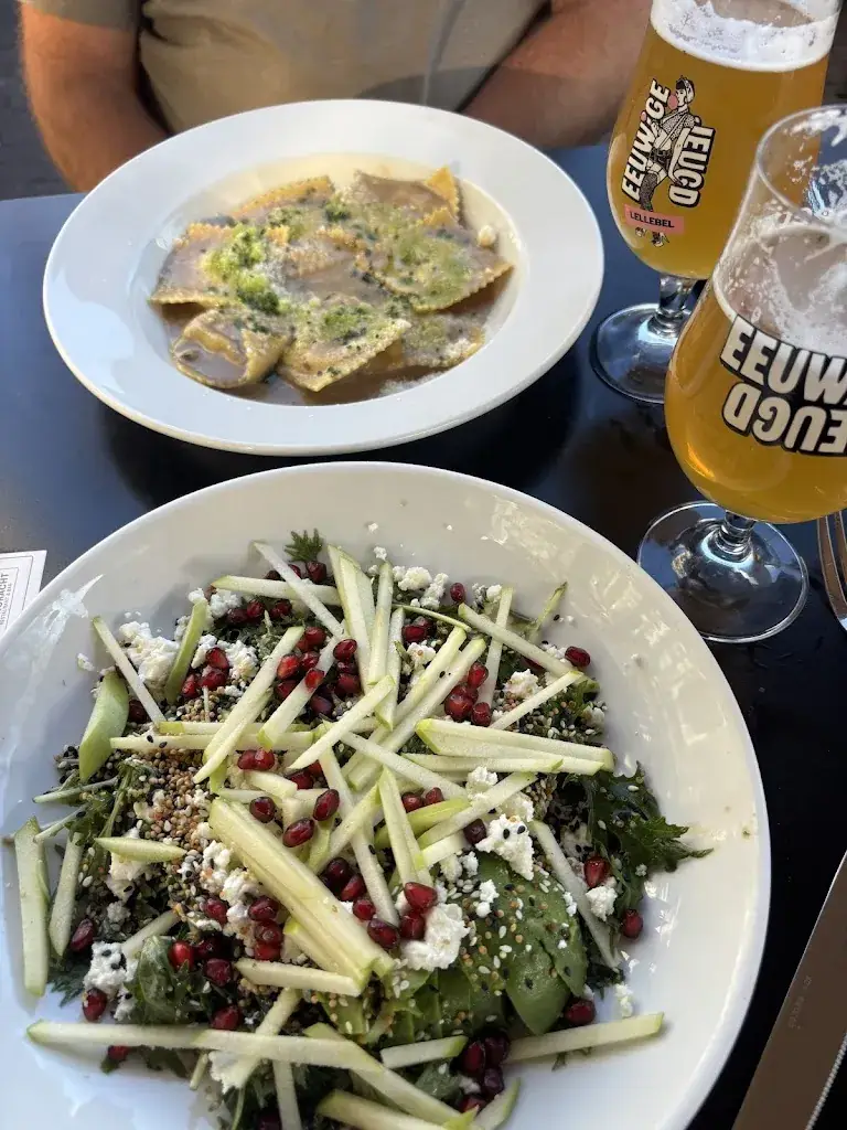 Jeannette Hauff_Herengracht_Amsterdam_review