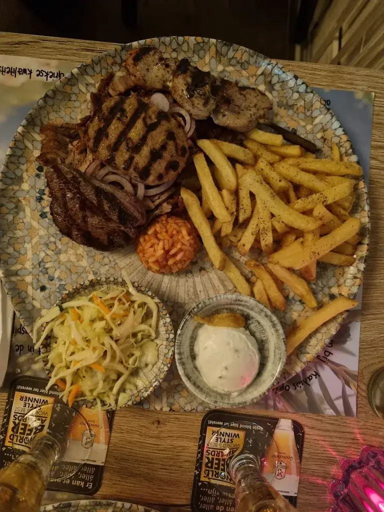 Karolina Pakuła_Eliá_Nederweert_review