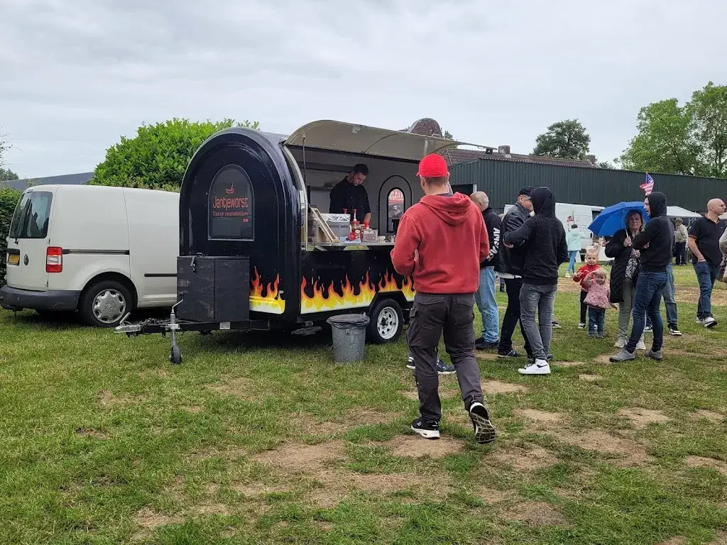 Drive-In Roermond_Jantjeworst/Jantje Foodtrucks_Ospel_review