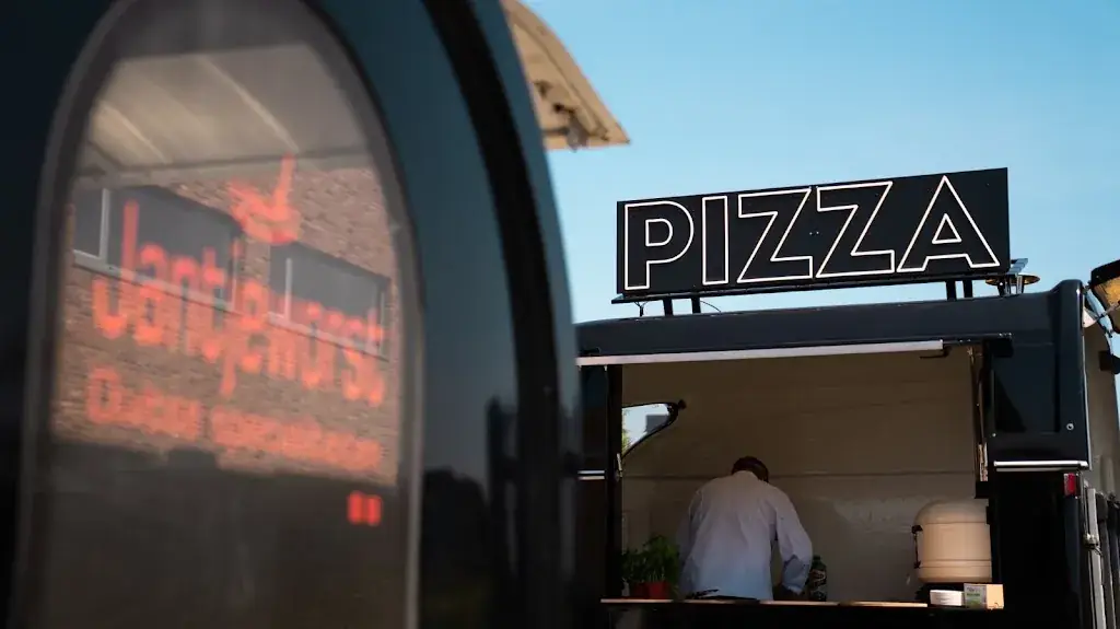 Jantjeworst/Jantje Foodtrucks restaurant in Ospel