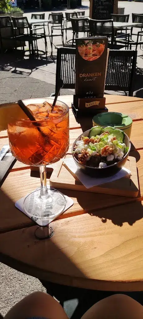 Katarzyna Tatarczak_Jolie's Geleen_Geleen_review