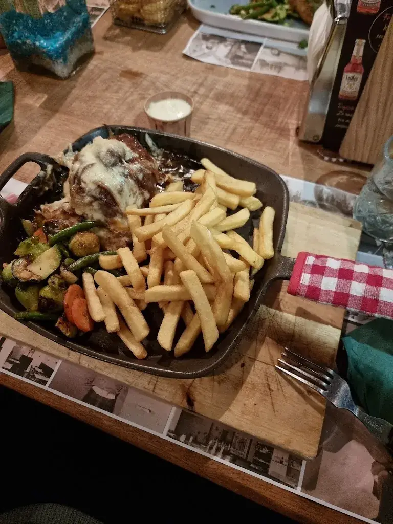 Olkan Kurt_Canadian Corner_Brunssum_review