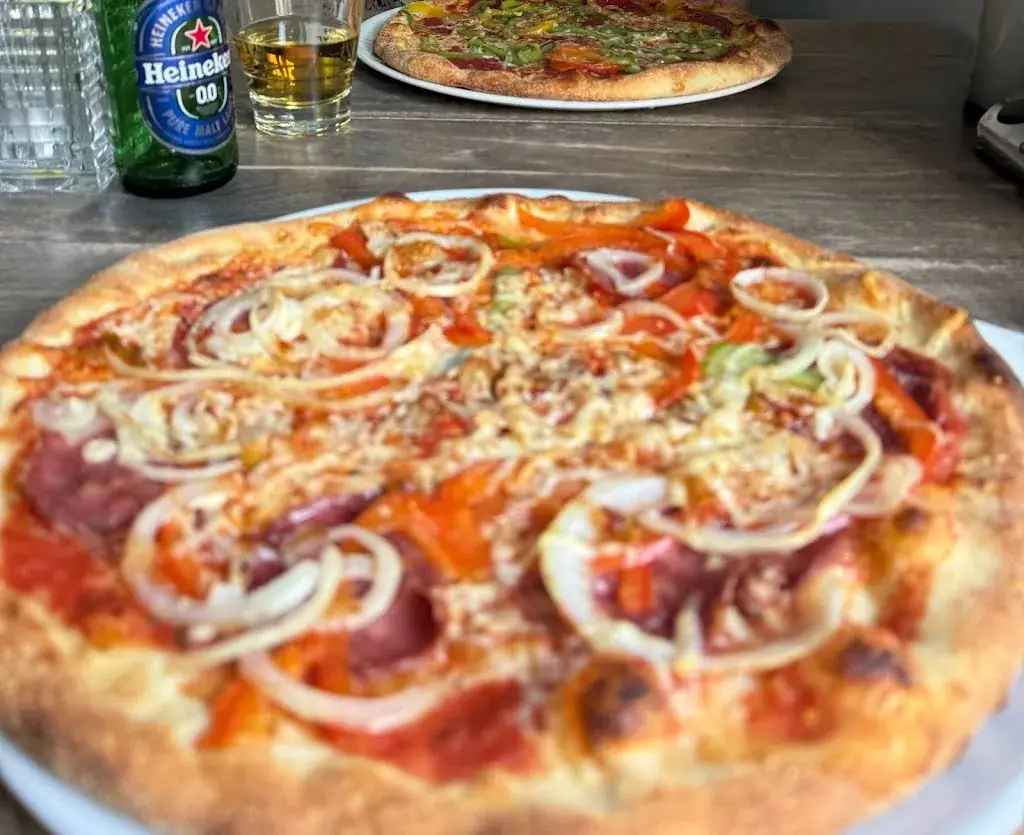 Frank Schouten_Pizzeria Monte Rosa_Nieuw-Roden_reseña