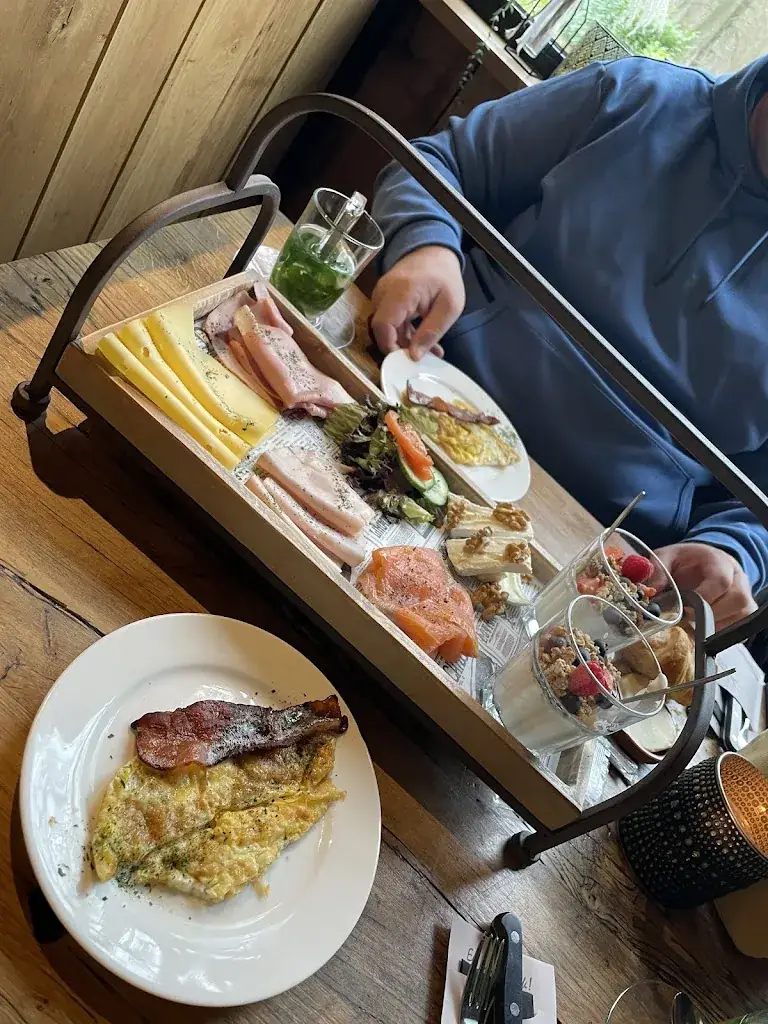 Victoria Castillo_Schuttershüske_Brunssum_Bewertung