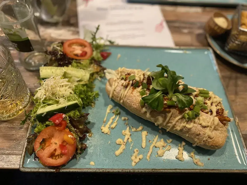 Rina Cakes_Triade 44 