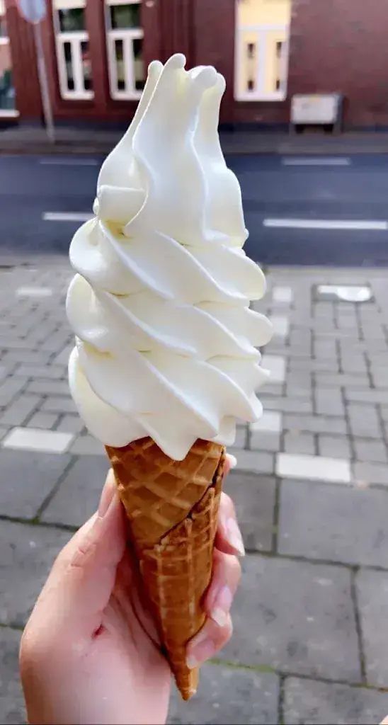 Nguyen Nguyen_Cafetaria Treebeek_Brunssum_Bewertung