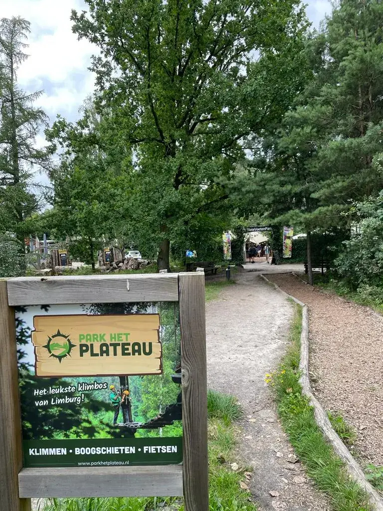 Chutong Guo_Adventure Park het Plateau & Almhütte_Brunssum_review