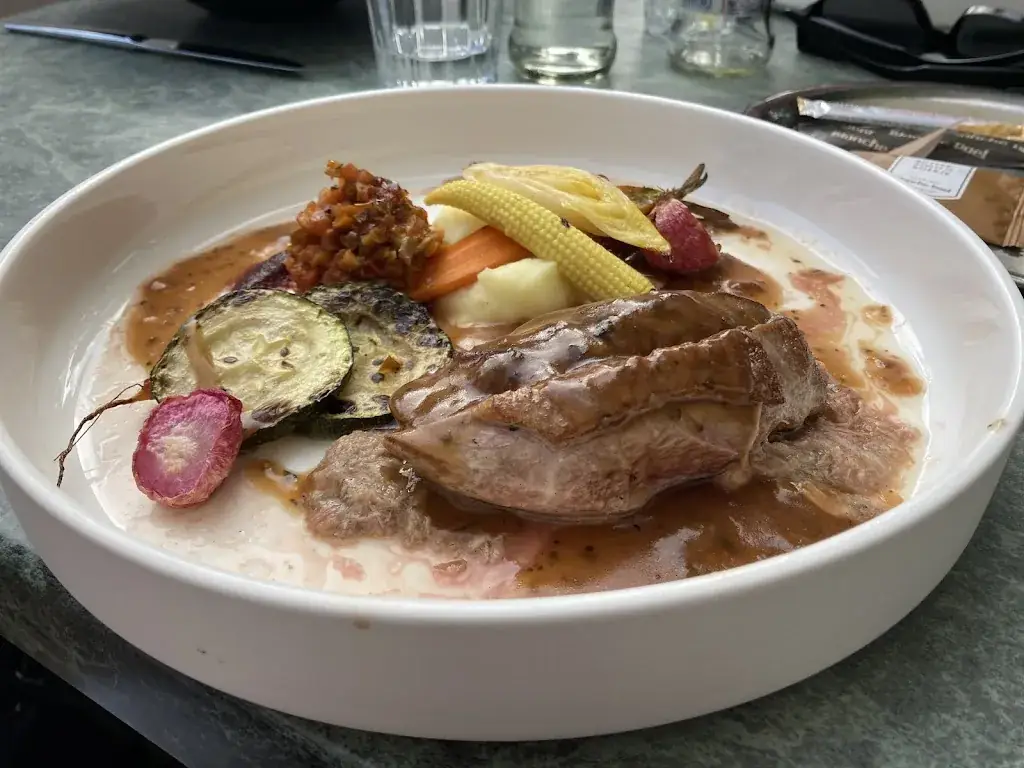 J. M. Posma_De Kwizzenjèr_Gronsveld_review