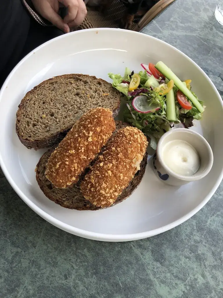 Margaret van Eekeren_De Kwizzenjèr_Gronsveld_review