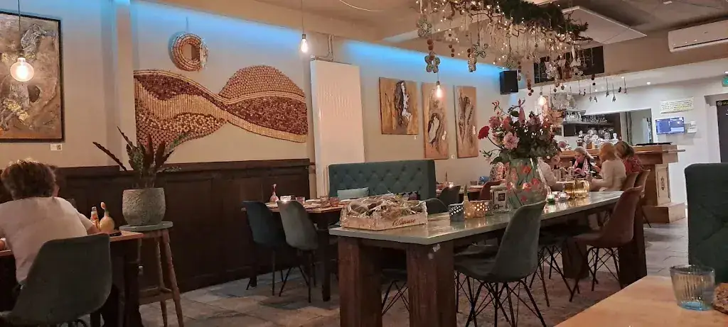 Almudena Abad_Vlaamse Goesting_Gulpen_review