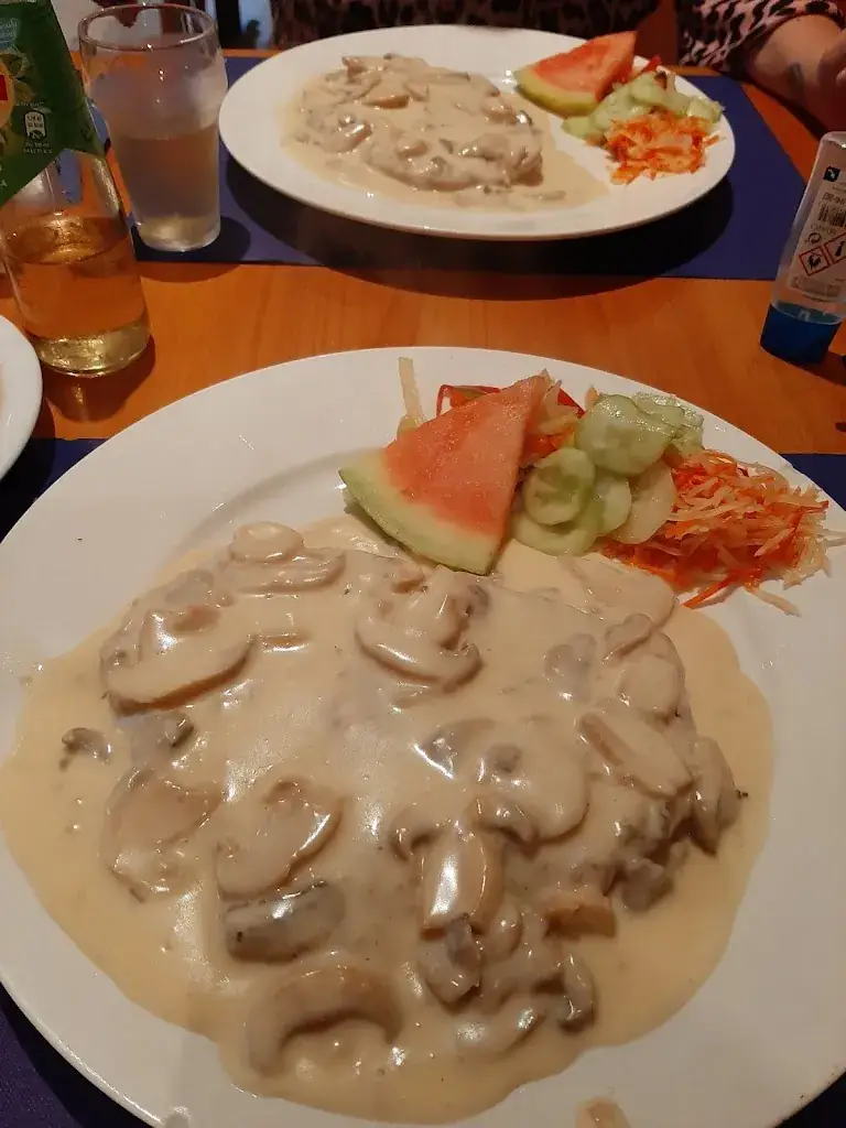 Cafetaria De Shoes_Grevenbicht_slider_image_1