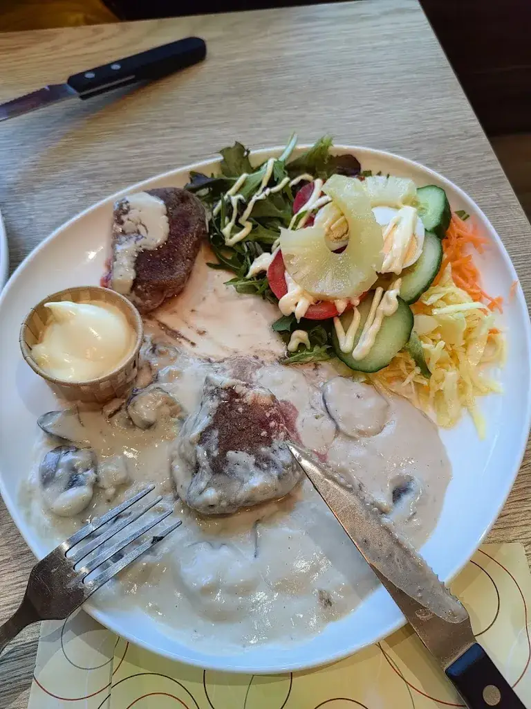 Phoenix Zhao_Grillroom Pizzeria Sedra_Haelen_review