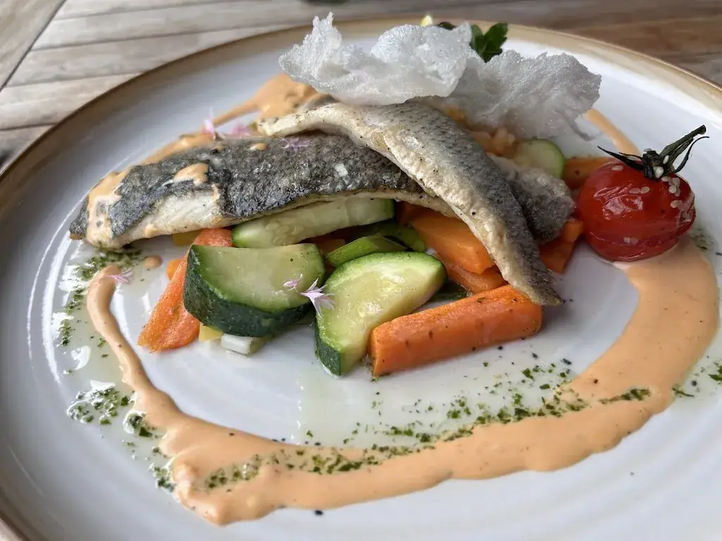 Lata Chaudhary_De Fabriek_Heijen_review