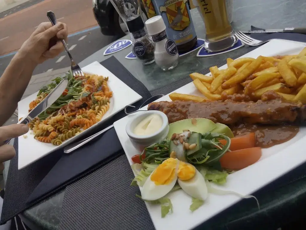 Menu_Happerij & Tapperij De Dragonder_Gennep_image_1