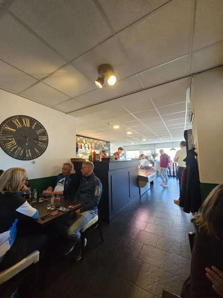 Fred van Koppen_De Aethook_Herkenbosch_review