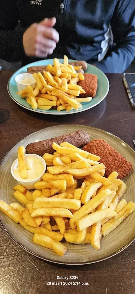 Sonja Verheijden-Lucassen_De Aethook_Herkenbosch_review