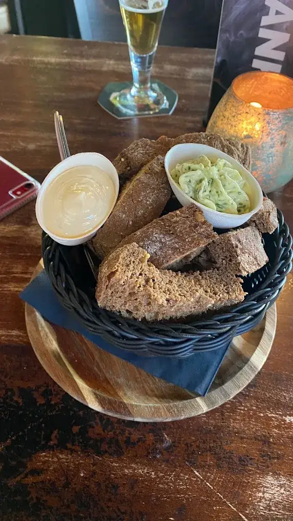 Reis muis met hond_De Tump_Heythuysen_review