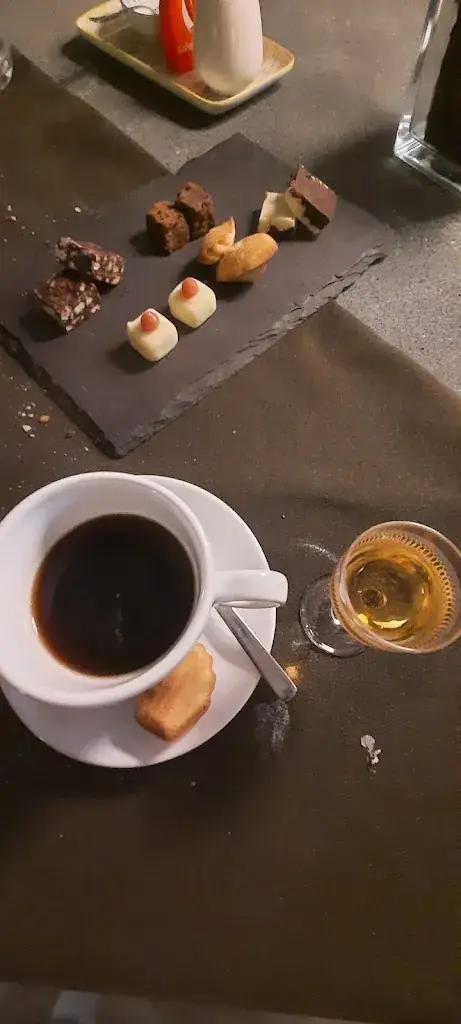 Menu_Restaurant RED_Heythuysen_image_2