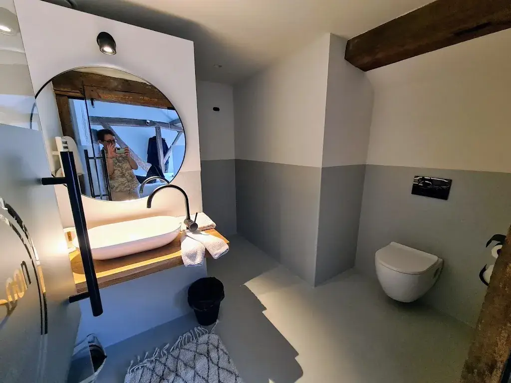 Claire Dwyer_Bij Boon_Peize_reseña