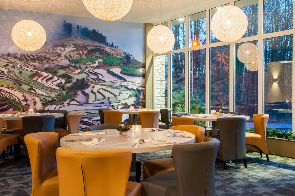 Jin Poo Wok_Hulsberg_slider_image_1