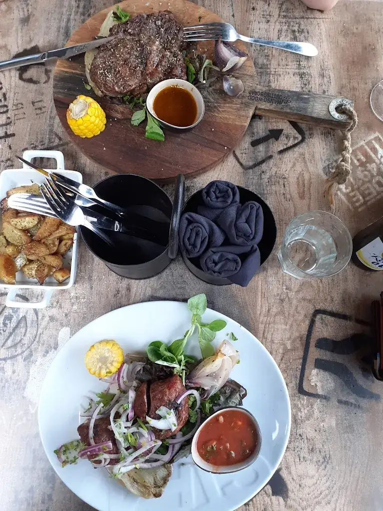 Menu_Lu & Na Barbecue Restaurant - Wijnbar_Kelpen-Oler_image_8