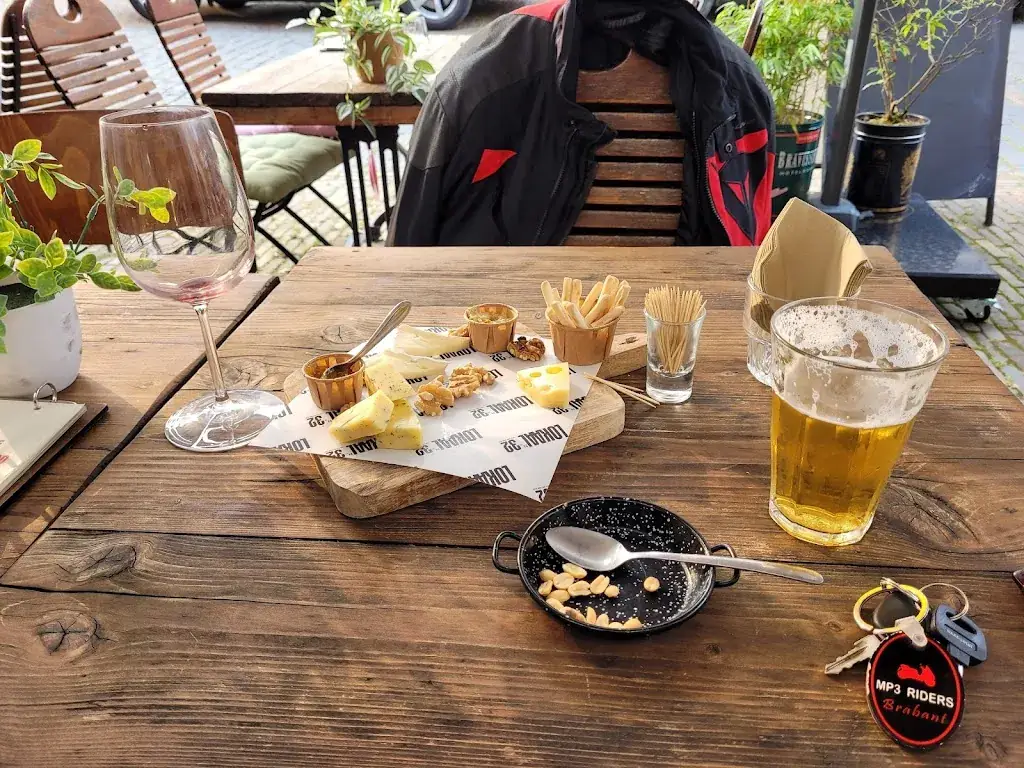 Martijn van Aart_Tante Es Borrel Bistro_Ravenstein_review