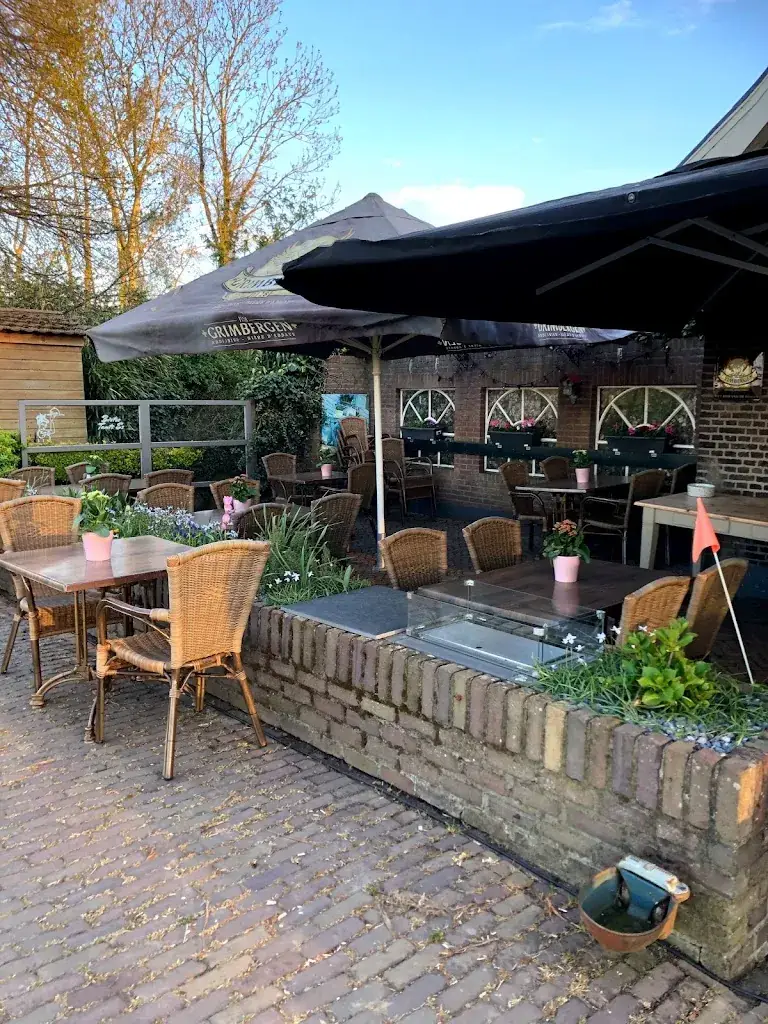 Tante Es Borrel Bistro restaurant in Ravenstein