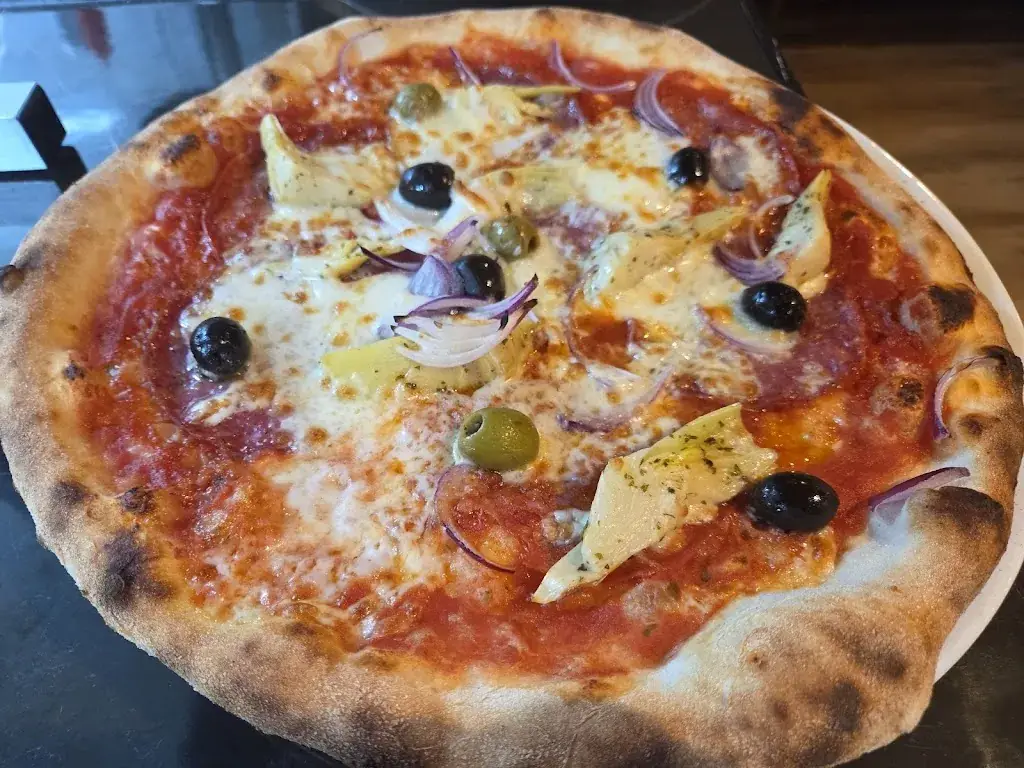 En Famille Pizzeria Peize_Peize_slider_image_3