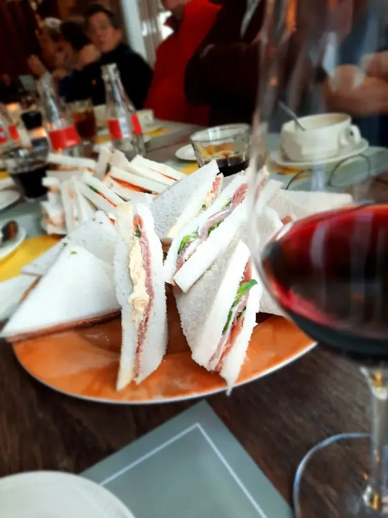 Menu_Eetcafe Poort van Cleve_Grave_image_4