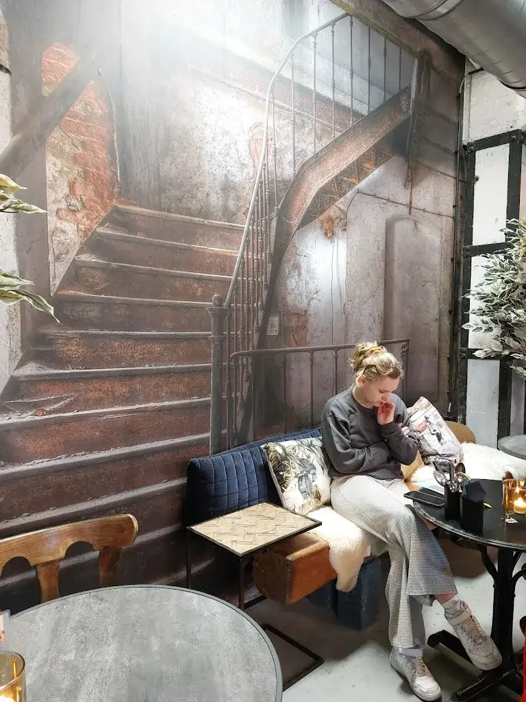 Anne-Mie Mestdagh_Op FieZiete_Ravenstein_review