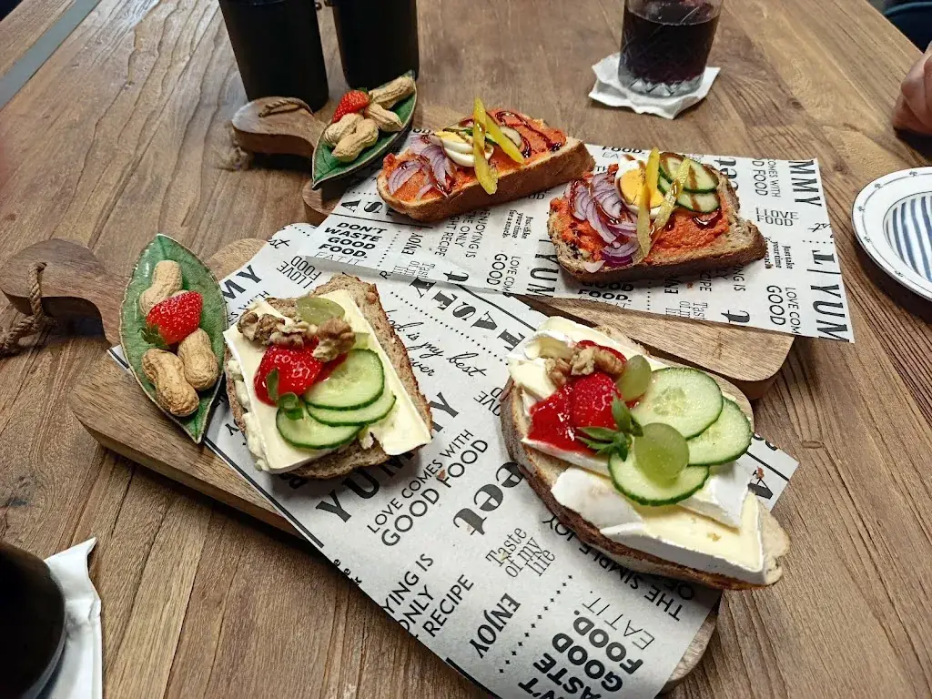 Op FieZiete_Ravenstein_slider_image_3