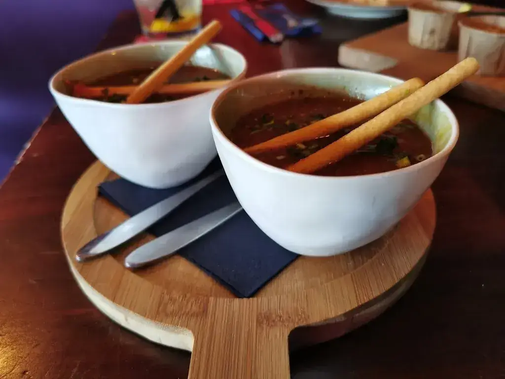 Menu_COMIQ | shared dining_Stein_image_1