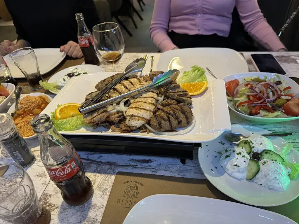 Оксана Томілович_Grieks Restaurant Medusa_Urmond_review