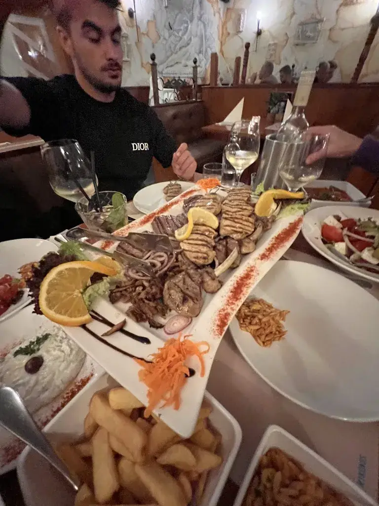 Menu_Mykonos Palace_Landgraaf_image_4