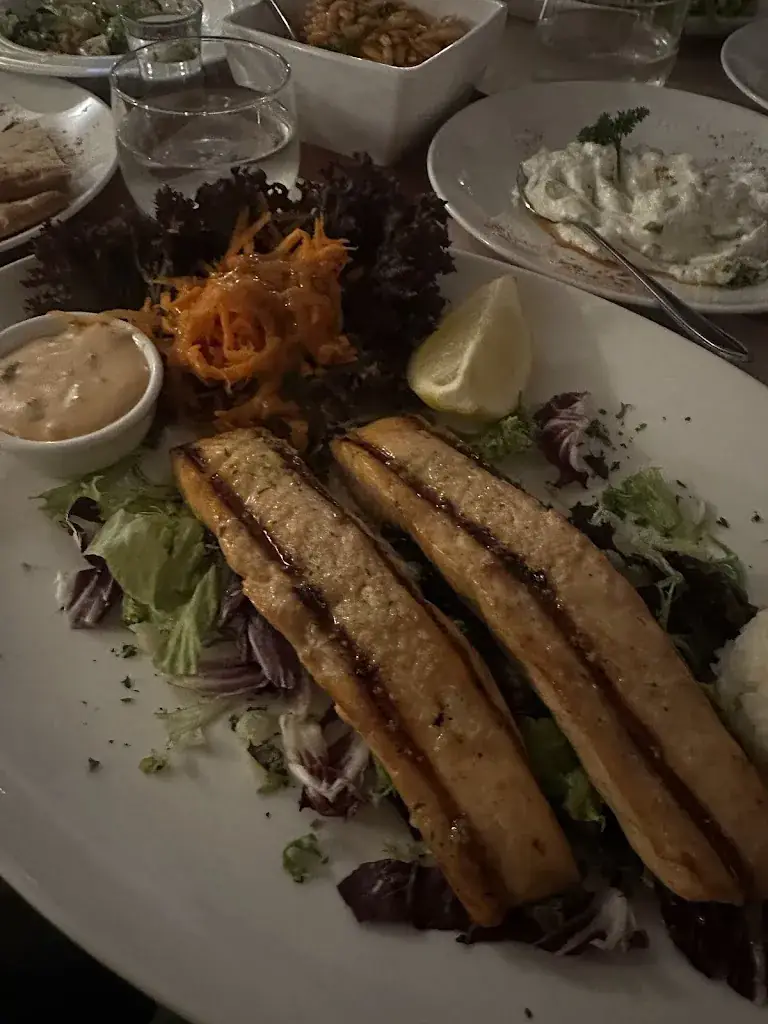 Maggie Guo_Mykonos Palace_Landgraaf_review