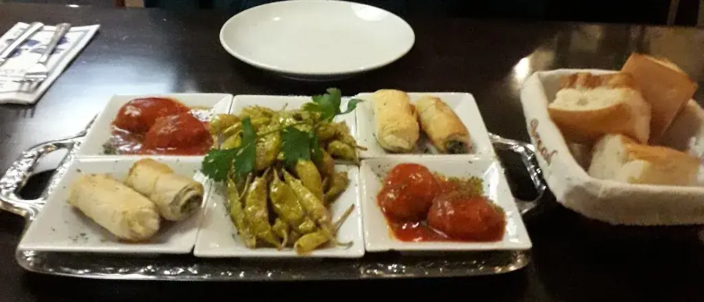 Corine Fraikin_Spitiko_Landgraaf_reseña