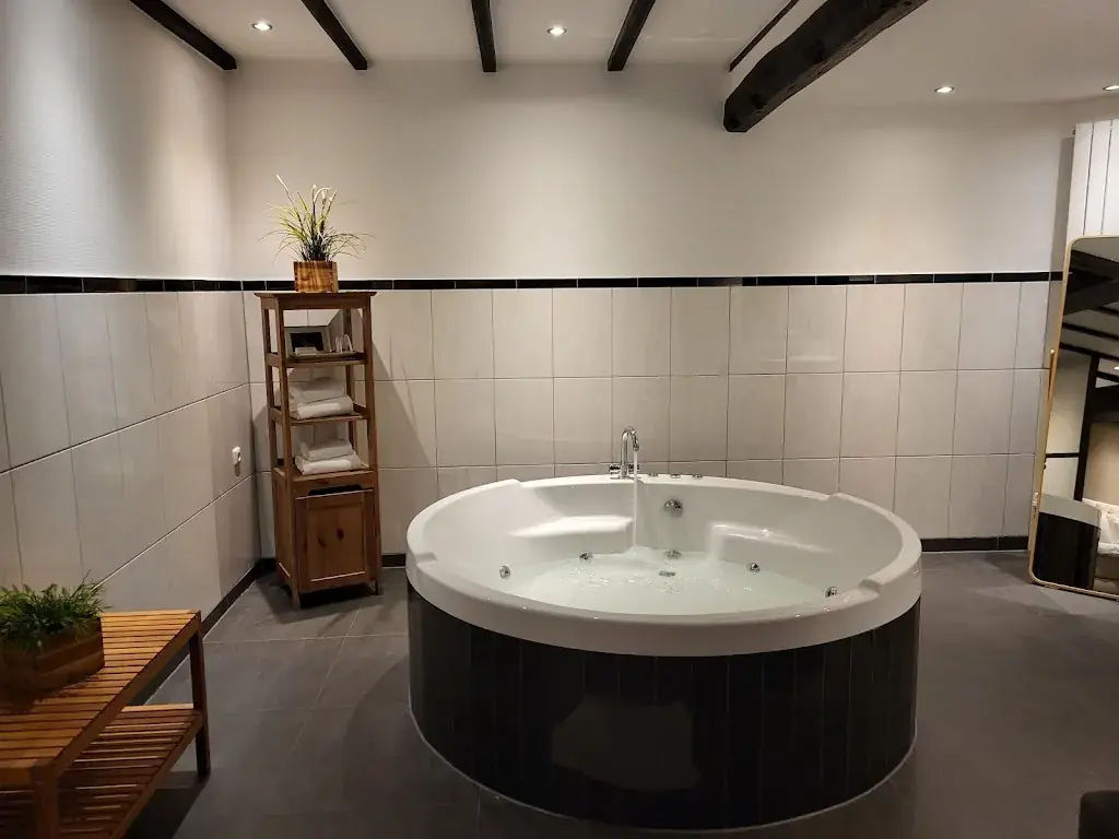 M. de Ruiter_Landgoed Overste Hof_Landgraaf_review