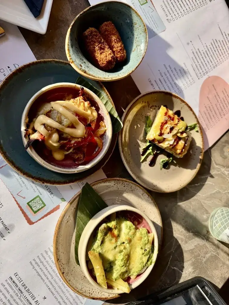 Dustin_Gossimijne Horst_Horst_review